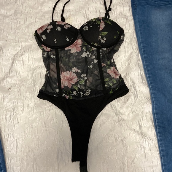 small bodysuit - Picture 1 of 1